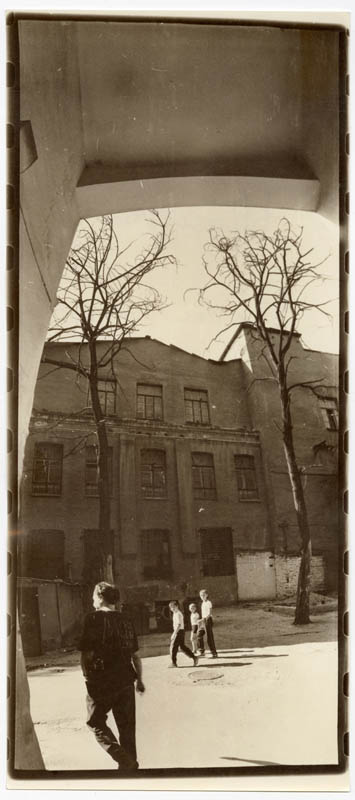 Yard at Petrovska str. Yard at Petrovska str.