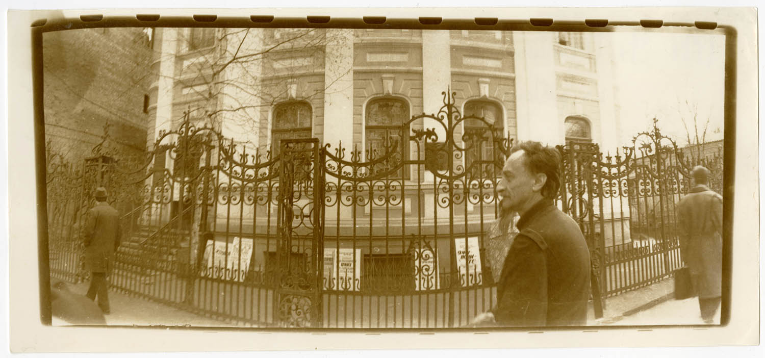 Pushkinska str. B. Mikhailov is heading to work